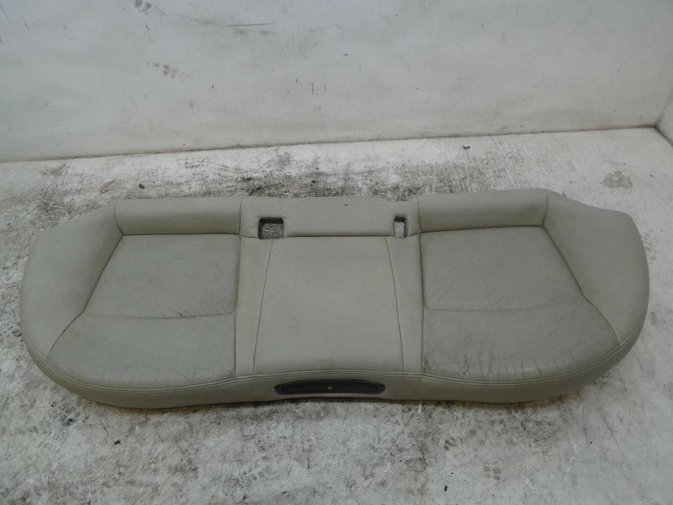 2003-2006 Saab 9-3 Sedan Assento Traseiro Banco Inferior Almofada Cinza OEM DK905417 - Imagem 1 de 4