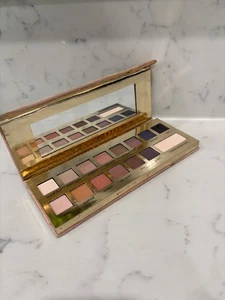it Cosmetics NATURALLY PRETTY MATTE LUXE TRANSFORMING EYESHADOW PALETTE 15 COLOR - Picture 1 of 12