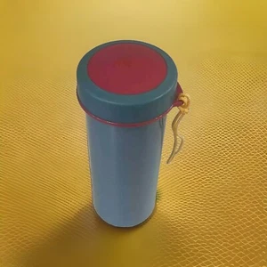 Botella de agua Tupperware con tapa sellada turquesa 2355 lonchera camping nueva - Imagen 1 de 2