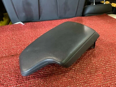 BMW F30 F31 2012-2018 CONSOLA CENTRAL REPOSABRAZOS PANEL REPOSABRAZOS NEGRO OEM 88MK Foto 1 de 4