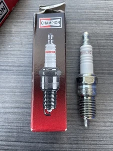 Champion Copper Plus Spark Plug RS15LYC #15 - Bild 1 von 1