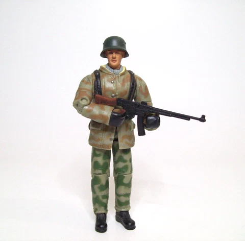 1/18 WW2 German winter soldier infantry 4" II Ultimate bootleg Cover