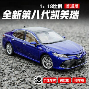 Original 1:18 Toyota Eighth Generation Camry Hybrid version of blue Alloy model
