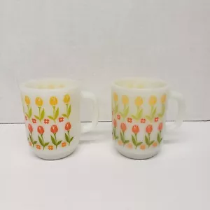 2 Vintage MCM seltene Anchor Hocking Fire King Tulpe Blumenfeld Milchglas Kaffee - Bild 1 von 11