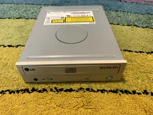LG CD RW 8520B BEIGE presa pata - Bild 1 von 2