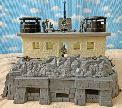 Paquete de búnker de artillería alemana de la Segunda Guerra Mundial - 54 mm soldados de juguete de plástico sin pintar Foto 1 de 4