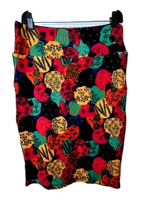M LuLaRoe Cassie Pencil Skirt Floral Night Sky on Navy co - Picture 1 of 3