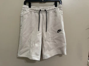 Nike Sportswear Tech Fleece Shorts Mens Size S Light Beige DV0539-104 NEW - Picture 1 of 7