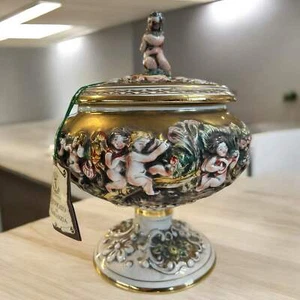 Vaso Con Coperchio Capodimonte - Foto 1 di 1