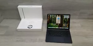 Apple - Laptop MacBook Air 13" - Chip M3 - Memoria 16GB - SSD 512GB - Gris espacial - Imagen 1 de 12