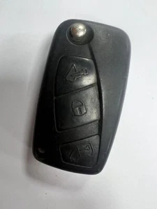 GENUINE CITROEN 3 BUTTON REMOTE FLIP KEY FOB DISPATCH ETC TESTED & WORKING !! - Picture 1 of 4