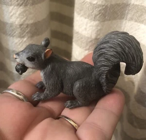 Safari Ltd. Grey Squirrel 2006 Figure Toy Cake topper - Picture 1 of 5
