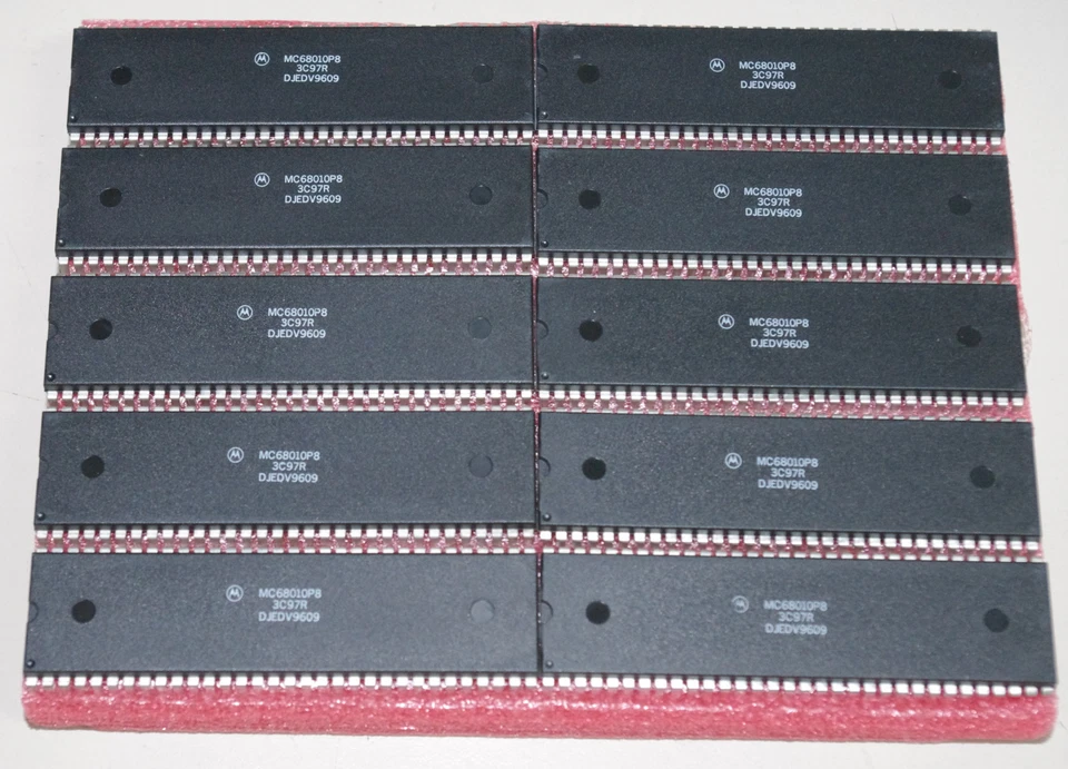 MOTOROLA MC68010P12 DIP64 - 12MHz CPU für Amiga / Atari / Mac u.a. - Bild 1 von 1