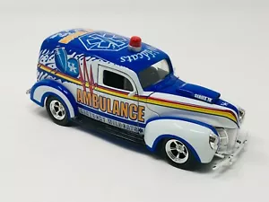 Kentucky Wildcats LIMITED EDITION 1 of 300 Street Rod AMBULANCE Diecast Bank - Picture 1 of 5