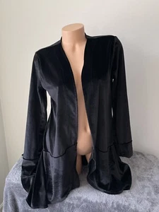 Chaqueta plumero de terciopelo negro cárdigan capa pequeña pieza de estilo larga abierta - Imagen 1 de 8