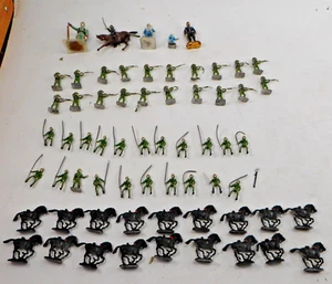 (65 Estatuillas) Caballos Guardia Infantería AIRIX Pintados Metal Escala 1/32 - Imagen 1 de 7