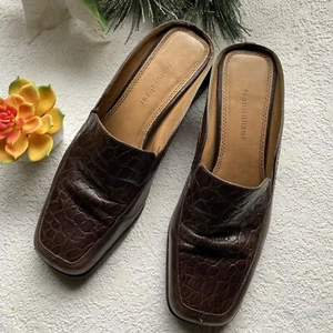 Naturalizer Woman Brown Leather Flat Slides Slip-On Shoes Size 7.5M - Picture 1 of 9