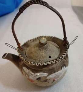 Antike japanische Maji Periode Banko Keramik Miniatur Teekanne mit Kranichen & Blumen - Bild 1 von 6