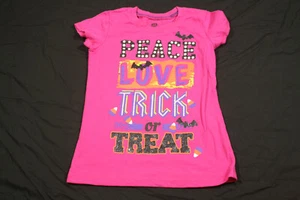 Halloween Shirt Dark Pink Peace Love Trick Or Treat Short Sleeve Size S/CH 6/6X - Picture 1 of 4