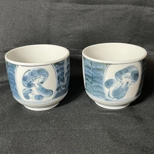 Japanese Porcelain Soba Choko Cups Blue & White Mushroom Design - Picture 1 of 6