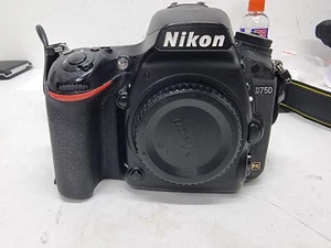 Nikon D750: Body Only - Picture 1 of 8