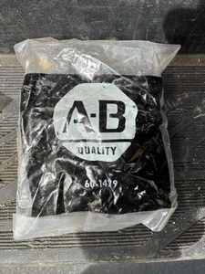 NEW ELECTRONICS CORP. ALLEN BRADLEY,60-1479,MOUNTING BRACKET LOT OF 7 NEW - Picture 1 of 3