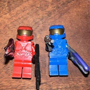 Red & Blue Halo Spartan Master Chief Commando Custom-made w/ LEGO® Minifigures - Picture 1 of 6