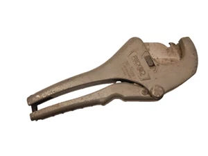 Good Used RIDGID RC-1625 Ratchet Cutter Pipe Cutter 1 5/8 OD 42mm - 23498 - Picture 1 of 7