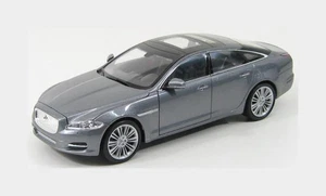 1:24 WELLY Jaguar Xj 2010 Grey Met WE22517GR Model - Picture 1 of 2