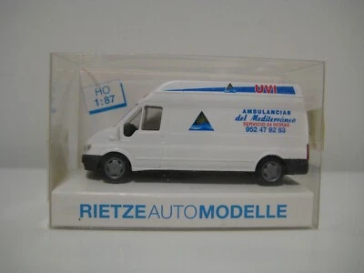 Rietze H0 51052 - Furgoneta Ford Transit UVI "Ambulancias del Mediterráneo" - Imagen 1 de 4