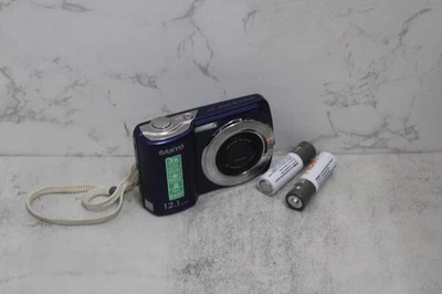 Sanyo VPC-S120 Blue Digital Camera TESTED WORKING READ - Image 1 of 4