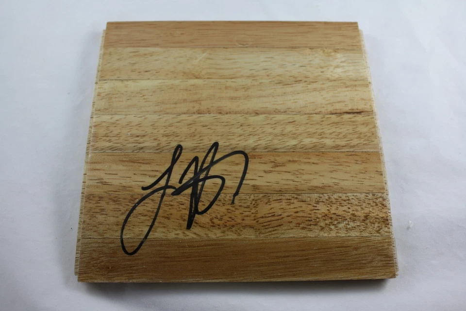 Autógrafo auténtico de la NBA firmado por Larry Hughes 6x6 Floorboard Washington Wizards Foto 1 de 1