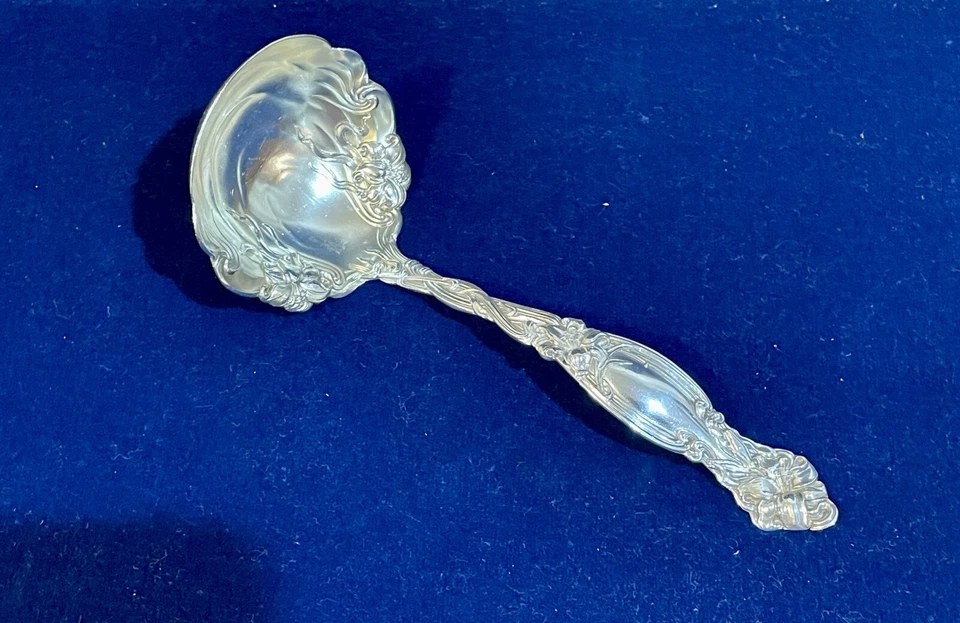 Cucharón de salsa de plata esterlina Frontenac by International lavado en oro 101,5 gramos ml Foto 1 de 4