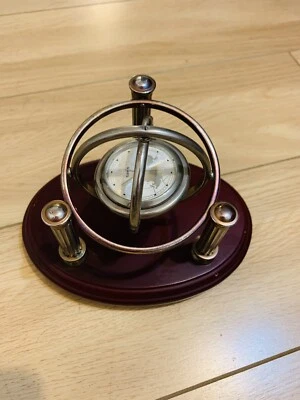 traditional table clock - Image 1 of 2