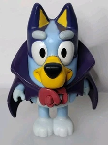 Bluey Halloween Vampiro Costume Mantello 2,5" Figura Pieghevole - Foto 1 di 5