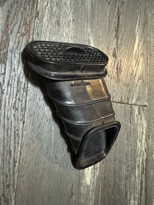 Honda MT250 1974 1975 1976 rejilla de entrada OEM original suave buen estado Foto 1 de 4