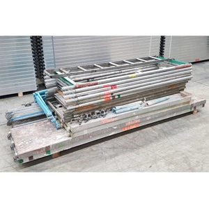 Layher Assco Giebelgerüst Fassadengerüst Aluminium 40m² Baugerüst mit Durchstieg - Bild 1 von 3