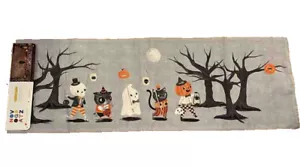 Cynthia Rowley-Curious- Halloween- Light Up Table Runner-NWT Trick or treating - Picture 1 of 2