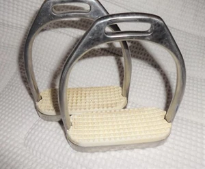 CENTAUR Stirrups - Stainless Steel - 4 1/4" Size - GREAT!  English/Dressage - Picture 1 of 8