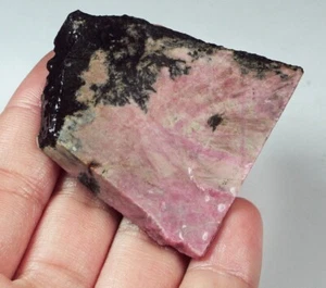 160Ct Natural African Pink Rhodonite Black Spiderweb Facet Rough Specimen YRH755 - Picture 1 of 3