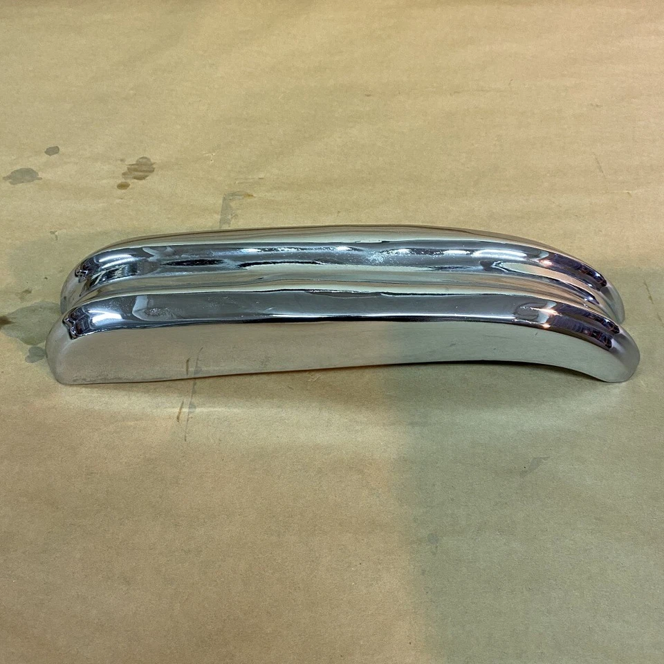 原装 48-54 捷豹 XK120 后左侧保险杠后覆盖器 BD2856 原始设备制造商 — 第 1/4 张图片