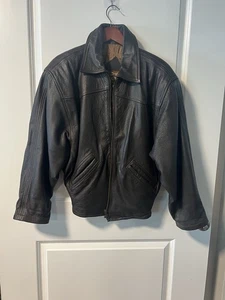 Chaqueta de cuero negra con hebilla italiana Vera Pelle talla Xs para mujer vintage - Imagen 1 de 23