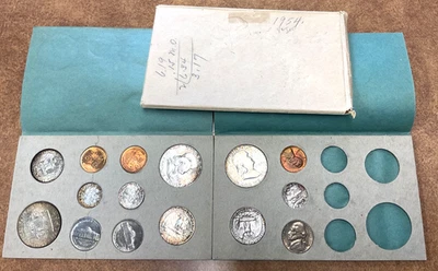 Tableros originales 1954 medio juego como nuevos de Estados Unidos. Tonificación profunda rica. PDS. 15 monedas. Foto 1 de 4