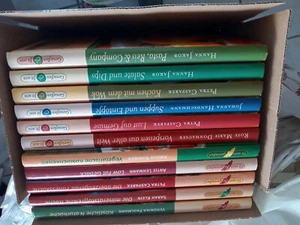 11 Kochbücher:Suppen,Gemüse,Salate, Vegan;Anleitungen,Bilder. ***WIE NEU*** - Bild 1 von 8