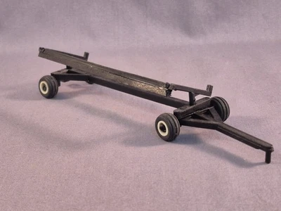 Remolque de cabeza combinada Ertl John Deere tirar detrás negro fundido a presión 1:64 Foto 1 de 4