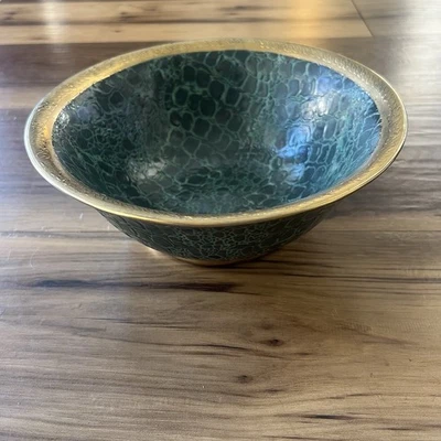 De colección PINTADO A MANO JAPONÉS SATSUMA BOWL GEISHA Verde Cocodrilo Borde Dorado Decoración Único Foto 1 de 4