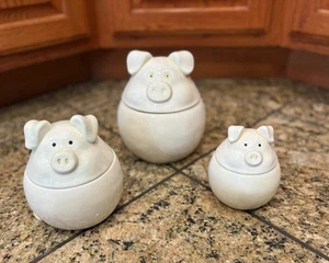 Pre Owned Adorable 3 Piece Ceramic White Pig Canister Set Marked - Picture 1 of 5