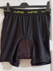 MUDDY FOX LARGE BLACK MESH LINER SHORTS A2 - Picture 1 of 2