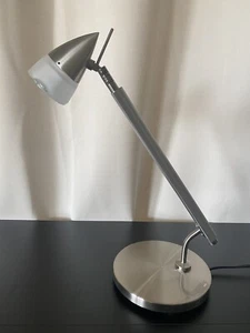 Portable Luminaire Post-Modern Metal Desk/Table Lamp - Picture 1 of 23