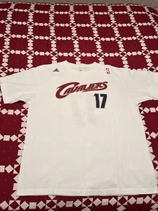Anderson Varejao Name Number T-Shirt L Adidas Cleveland Cavaliers Cavs Jersey - Picture 1 of 9
